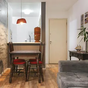 https://vossa-bossa-apartamentos-fradique.topsaopaulohotels.com